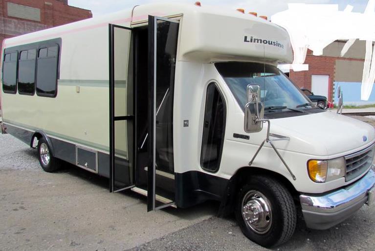 Party Bus New Philadelphia, OH 